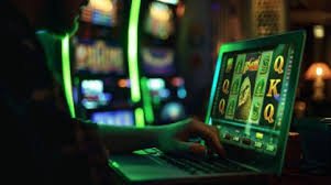 inwaa777 မြန်မာနိုင်ငံ ကစားသမားများ Online Gaming ဝတ်တိုက် ဝင်ကစားနေသောမြင်ကွင်း